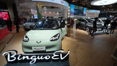 Worry Free Bersama Wuling mencakup Lifetime Core EV Components Warranty untuk tiga komponen inti pada kendaraan listrik Wuling - apakabar.co.id
