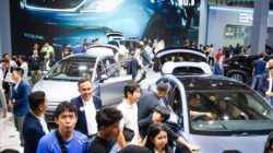 Booth BYD dipadati para pengunjung IIMS 2025 - apakabar.co.id