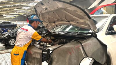 Honda menawarkan program Servis bagi Mobil Pelanggan yang Terdampak Banjir - apakabar.co.id