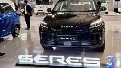 PT Sokonindo Automobile meluncurkan Seres 3 di ajang PEVS 2025 - apakabar.co.id
