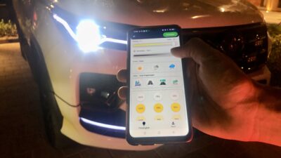 Bi-LED Projector Autovision Dakar Carbon RSi hadirkan keunggulan pengoperasian hanga lewat smartphone - apakabar.co.id