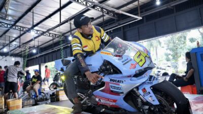 Federal Oil mengajak konsumen merasakan sensasi menjadi pembalap Gresini Racing di Federal Oil Center - apakabar.co.id