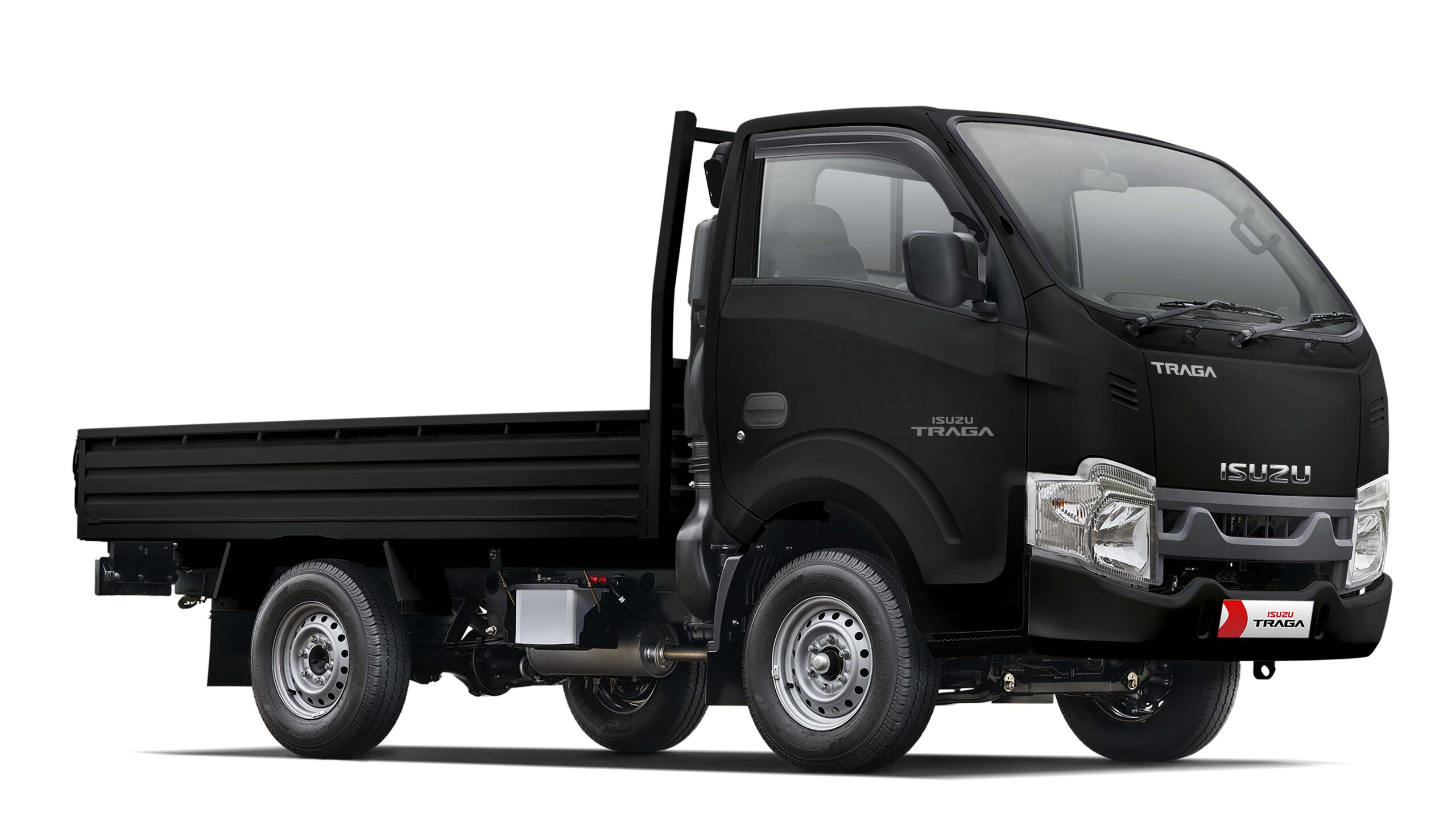 IAMI Hadirkan Isuzu Traga Black Premium dengan jumlah terbatas - apakabar.co.id