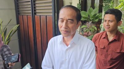 Jokowi Bantah Isu Presiden Boneka: Prabowo Mandiri dan Tegas 