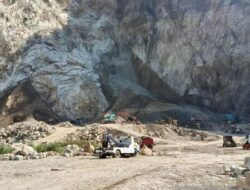 11 Korban Longsor Gunung Kuda Belum Ditemukan, Tim Gabungan Terus Mencari
