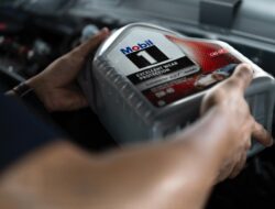 Mobil Lubricants Bagi-Bagi Puluhan Logam Mulia ke Konsumen Beruntung