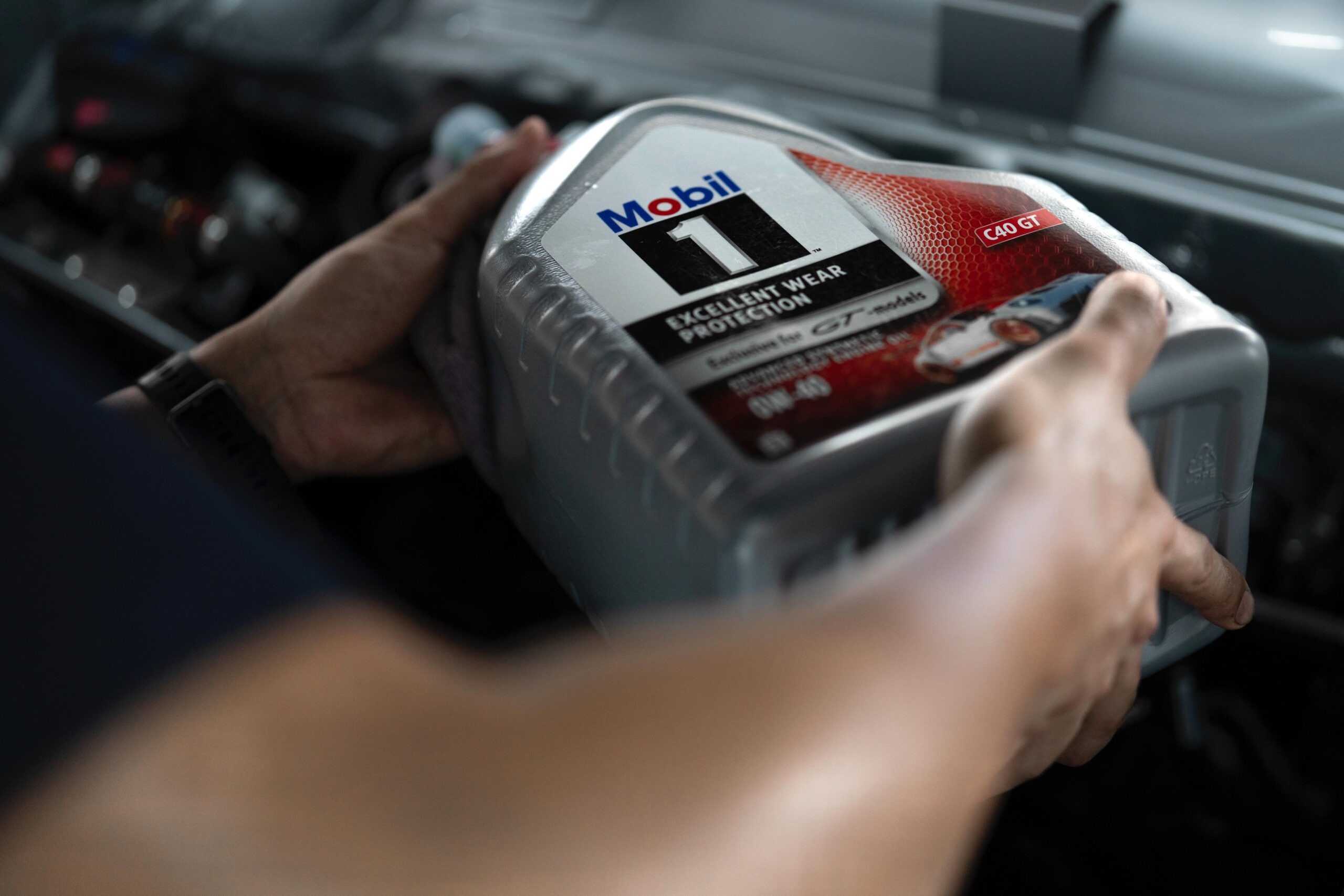 Mobil Lubricants Indonesia melalui produk Mobil1 menjadi pemasok oli ajang balap Porsche Sprint Challenge Indonesia 2025 - apakabar.co.id