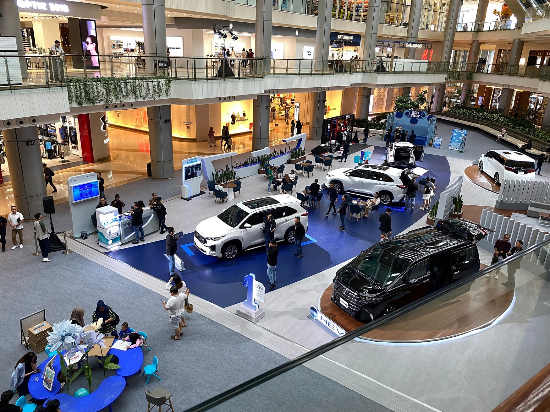 Toyota Space jadi ajang promo dan edukasi tentang teknologi Hybrid EV - apakabar.co.id