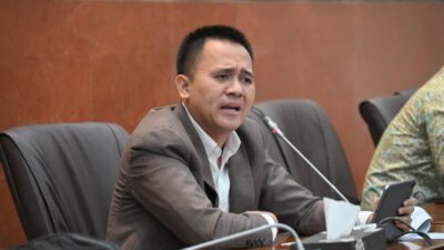 DPR Minta Pemerintah Evaluasi Penerbitan Izin Tambang
