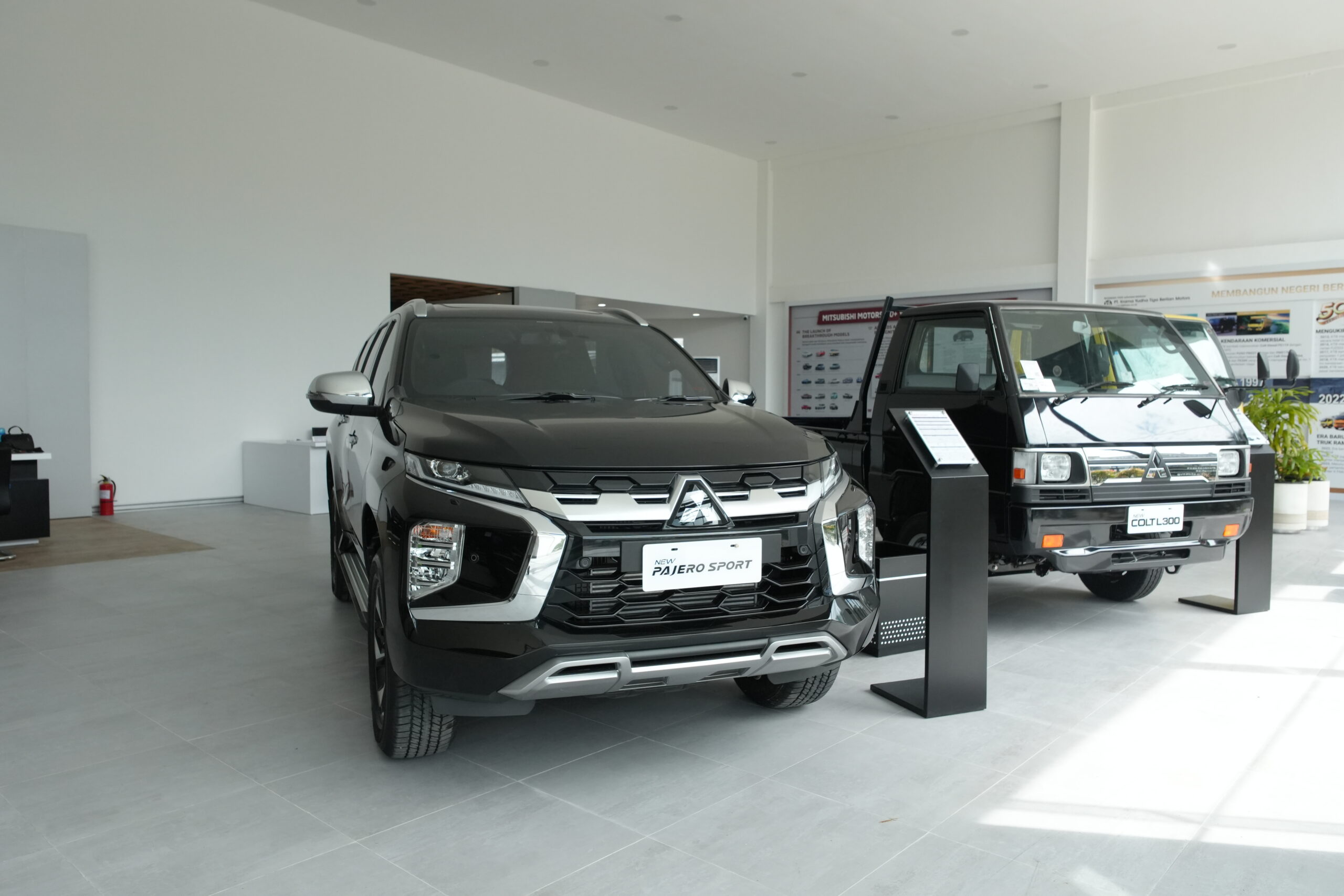 Display kendaraan di diler Mitsubishi Motors Sun Star Motor Sleman - apakabar.co.id