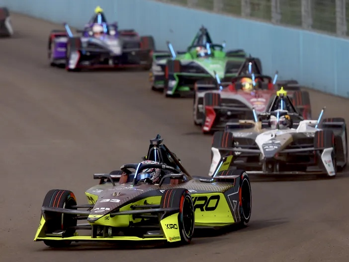 Formula E 2025 Jakarta E-Prix Sukses Sedot 23 Ribu Penonton - apakabar.co.id
