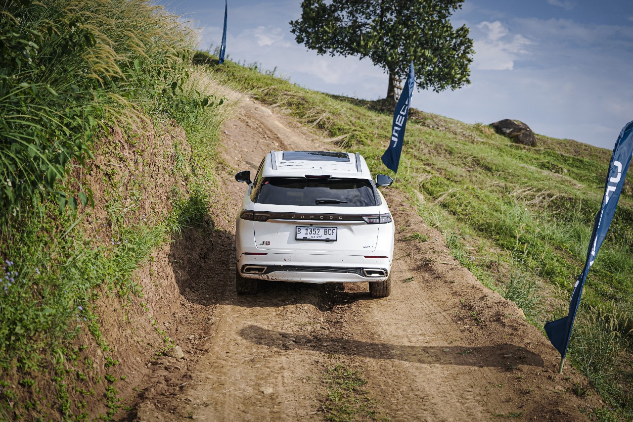 Jaecoo J8 AWD - apakabar.co.id