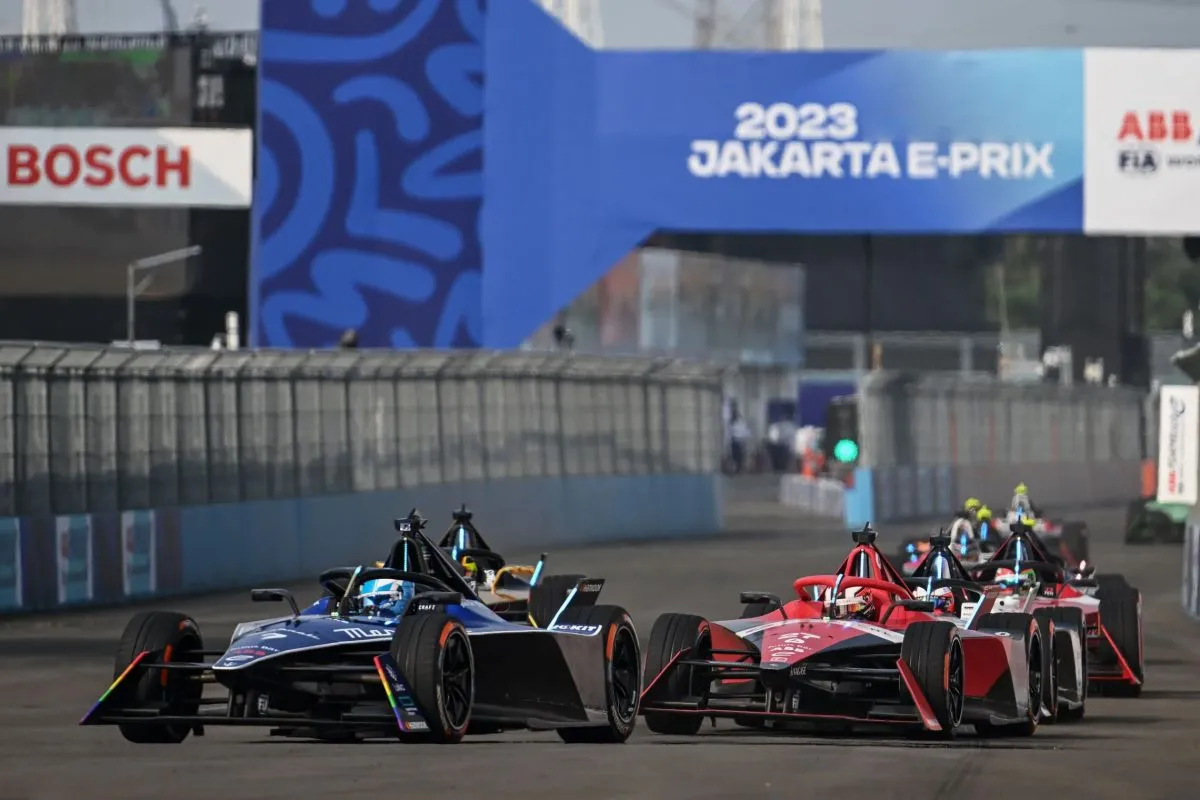 Kejuaraan dunia Formula e atau Jakarta e-prix 2025 akan dimeriahkan oleh Dewa 19 All stars - apakabar.co.id