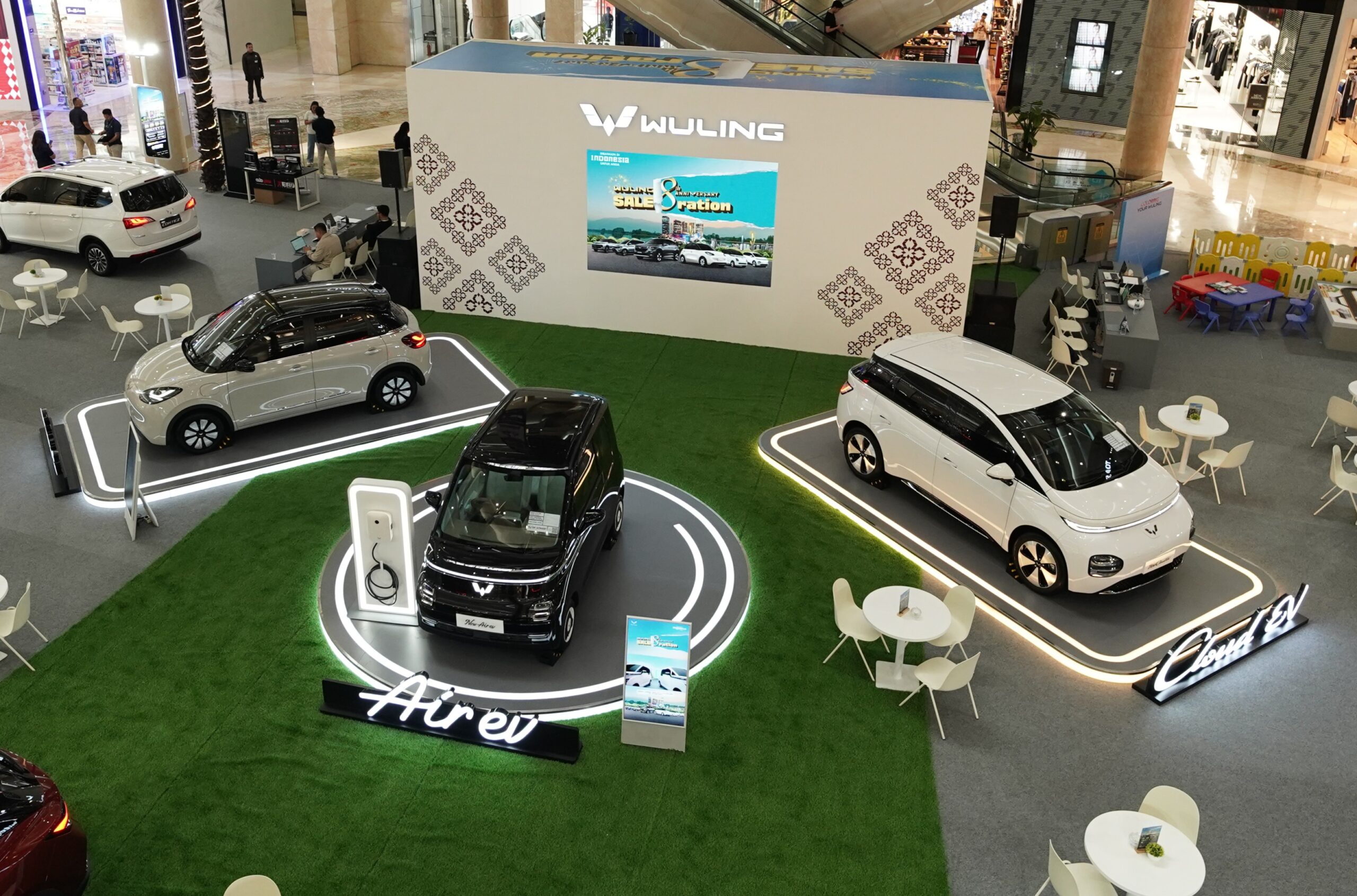Menyambut HUT ke-8, Wuling Hadirkan Promo Khusus dan Pameran Mall Kota Kasablanka - apakabar.co.id