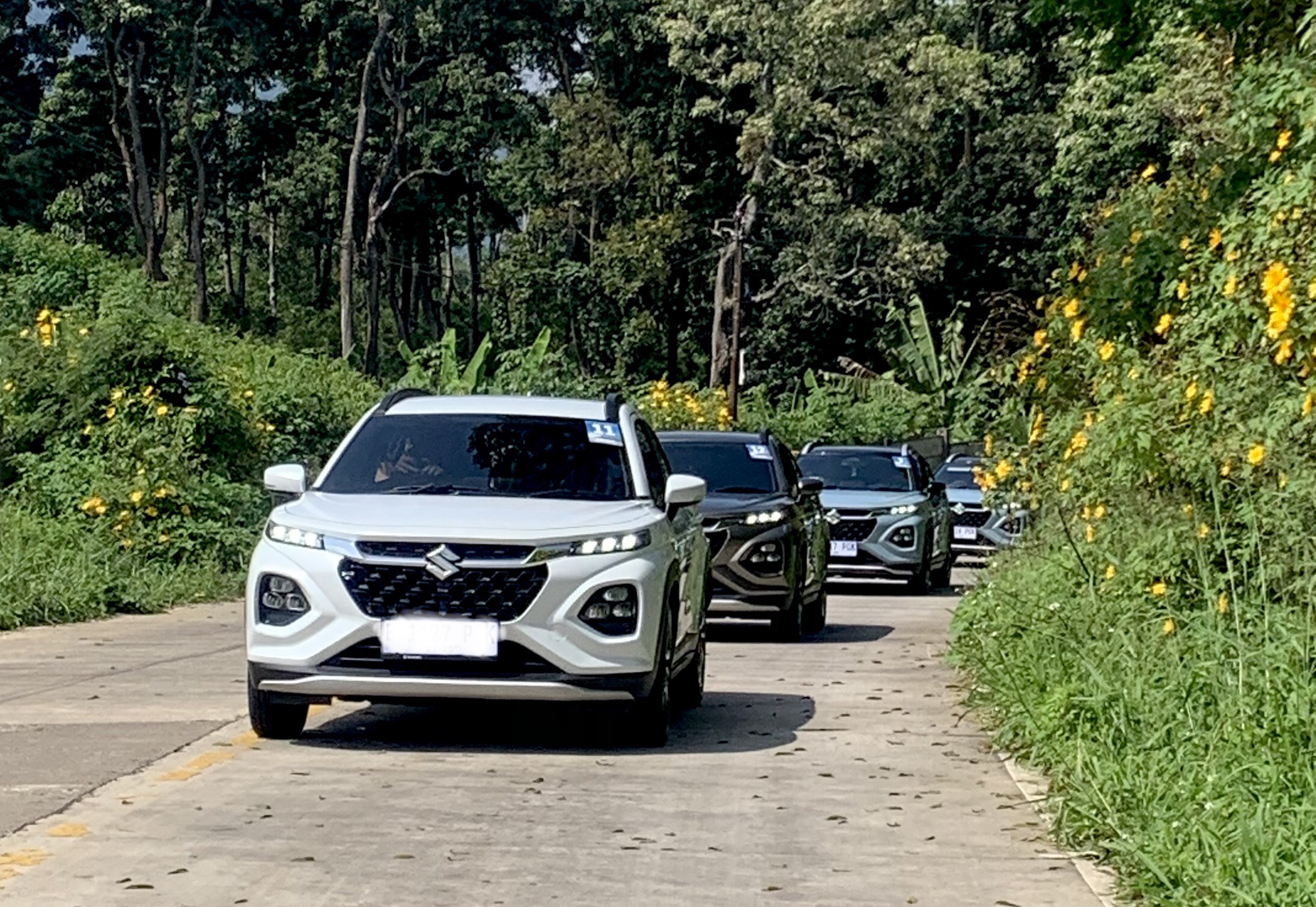 Suzuki Fronx menjadi Compact SUV yang cukup irit dengan konsumsi BBM rata-rata 30 km/liter - apakabar.co.id