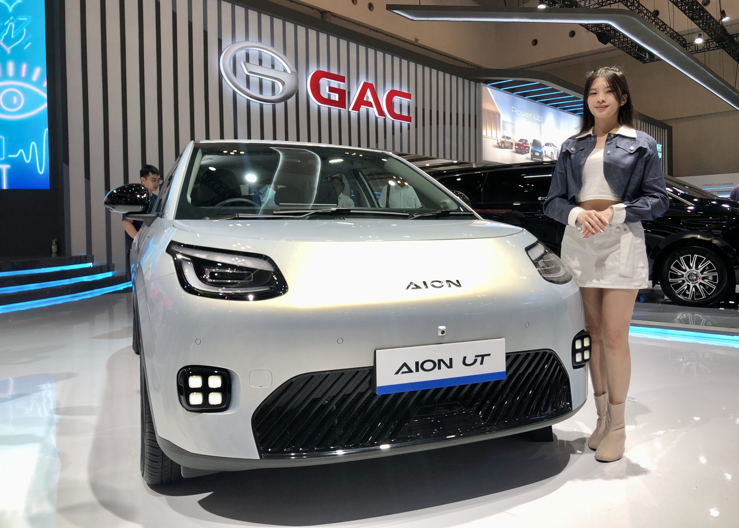 Aion UT Tampilkan Teknologi Terkini dan Fitur Keselamatan Terlengkap di Kelasnya - apakabar.co.id