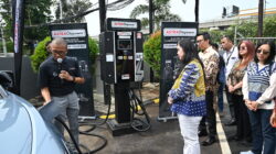 Astra Otopower hadir di gerai makanan cepat saji di kawasan MT Haryono, Jakarta - apakabar.co.id