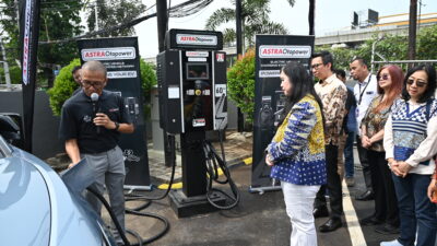 Astra Otopower hadir di gerai makanan cepat saji di kawasan MT Haryono, Jakarta - apakabar.co.id