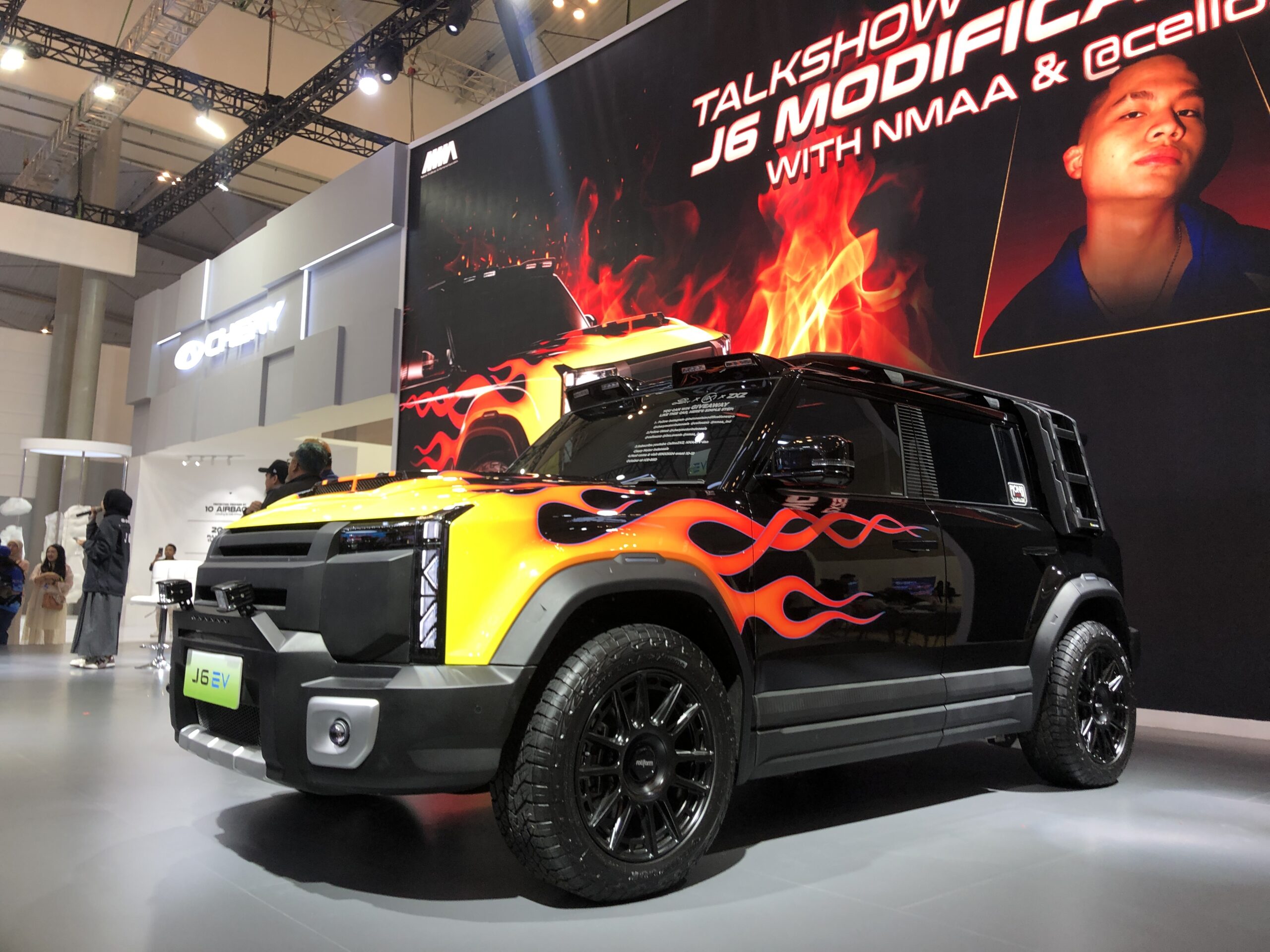 Chery J6 modifikasi Cellos melantai di GIIAS 2025 - apakabar.co.id