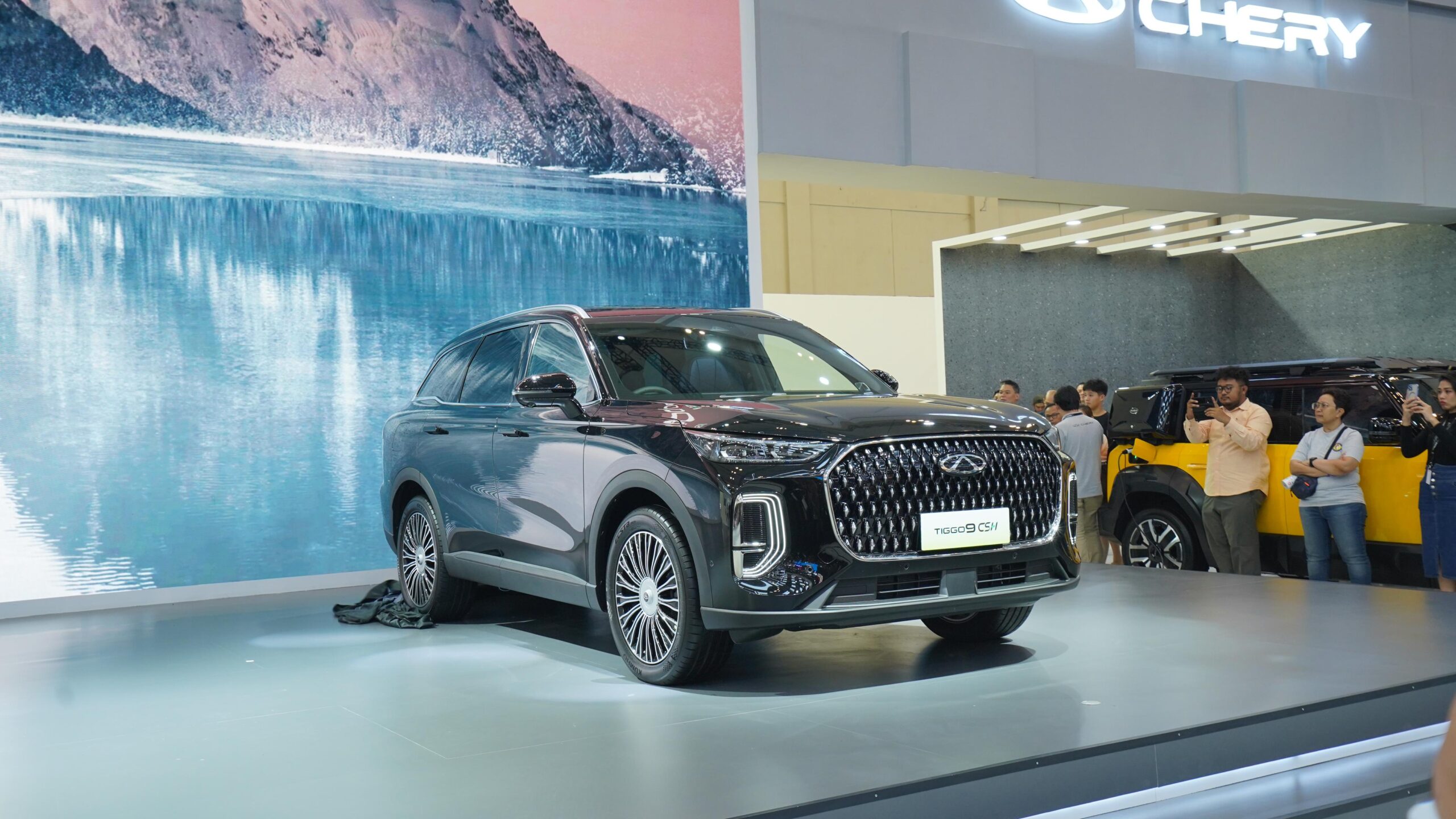 Chery Tiggo 9 CSH meluncur di GIIAS 2025 - apakabar.co.id