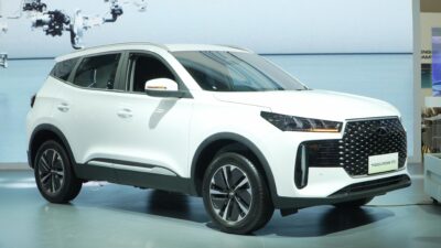 Chery TIGGO Cross CSH Hybrid resmi diluncurkan pada ajang GIIAS 2025 - apakabar.co.id
