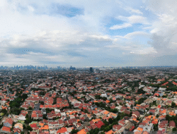 Prakiraan Cuaca BMKG: Sebagian Besar Kota di Indonesia Berawan, Beberapa Diguyur Hujan Ringan
