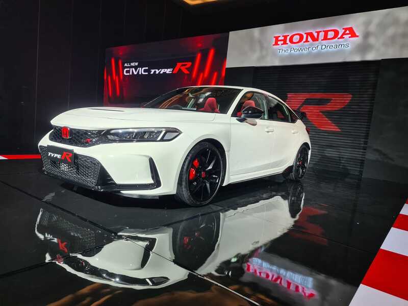 Honda Civic Type R Raih Hot Hatch of the Year di Auto Express Awards 2025 - apakabar.co.id