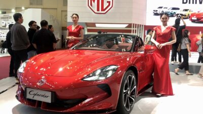 MG Cyberster hadir di GIIAS 2025 dengan warna baru menyambut perayaan satu tahun kehadirannya di Indonesia - apakabar.co.id