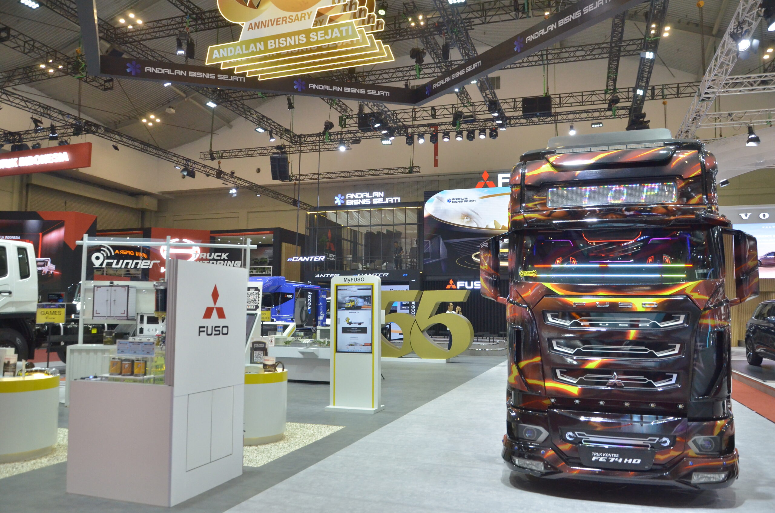 Mitsubishi Fuso menyajikan layanan purnajual komprehensif di GIIAS 2025 - apakabar.co.id
