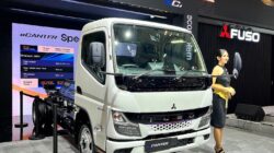 Momen 55 Tahun Mitsubishi Fuso, Hadirkan Truk Mobile Charging eCanter dan Tractor Head 4x2 Terbaru di GIIAS 2025 - apakabar.co.id