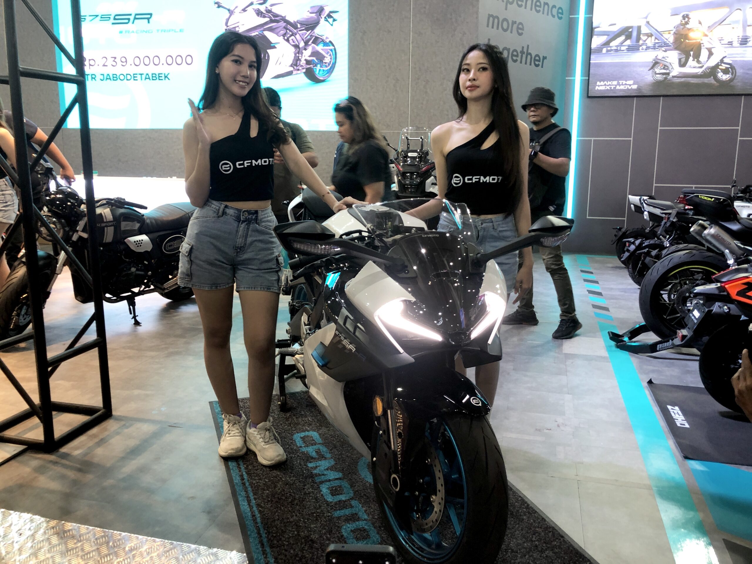 PT Mforce Indonesia resmi meluncrukan tiga produk motor terbaru bersamaan ajang Jakarta Fair 2025 - apakabar.co.id