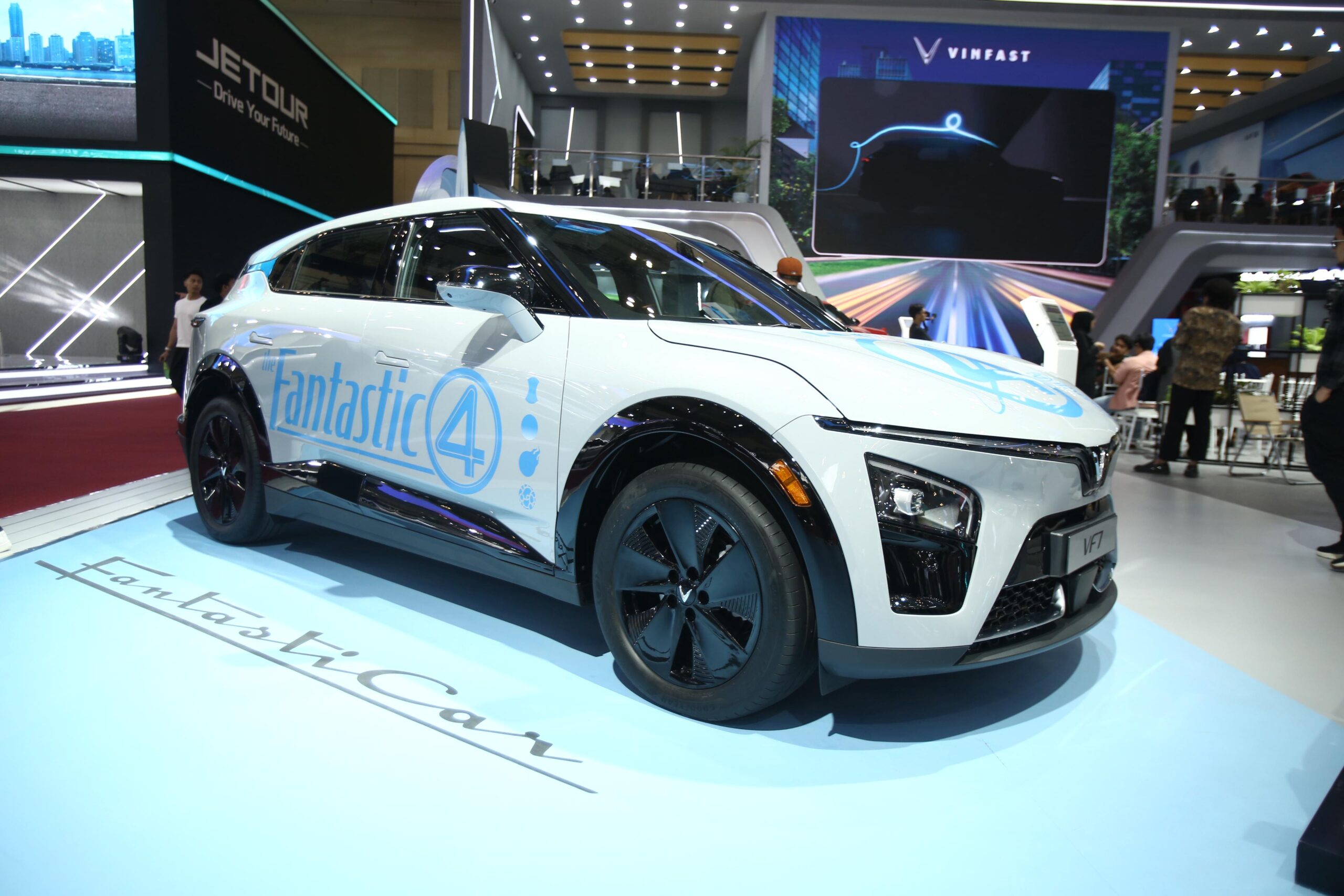 Vinfast VF7 Fantastic 4 Edition di GIIAS 2025 - apakabar.co.id
