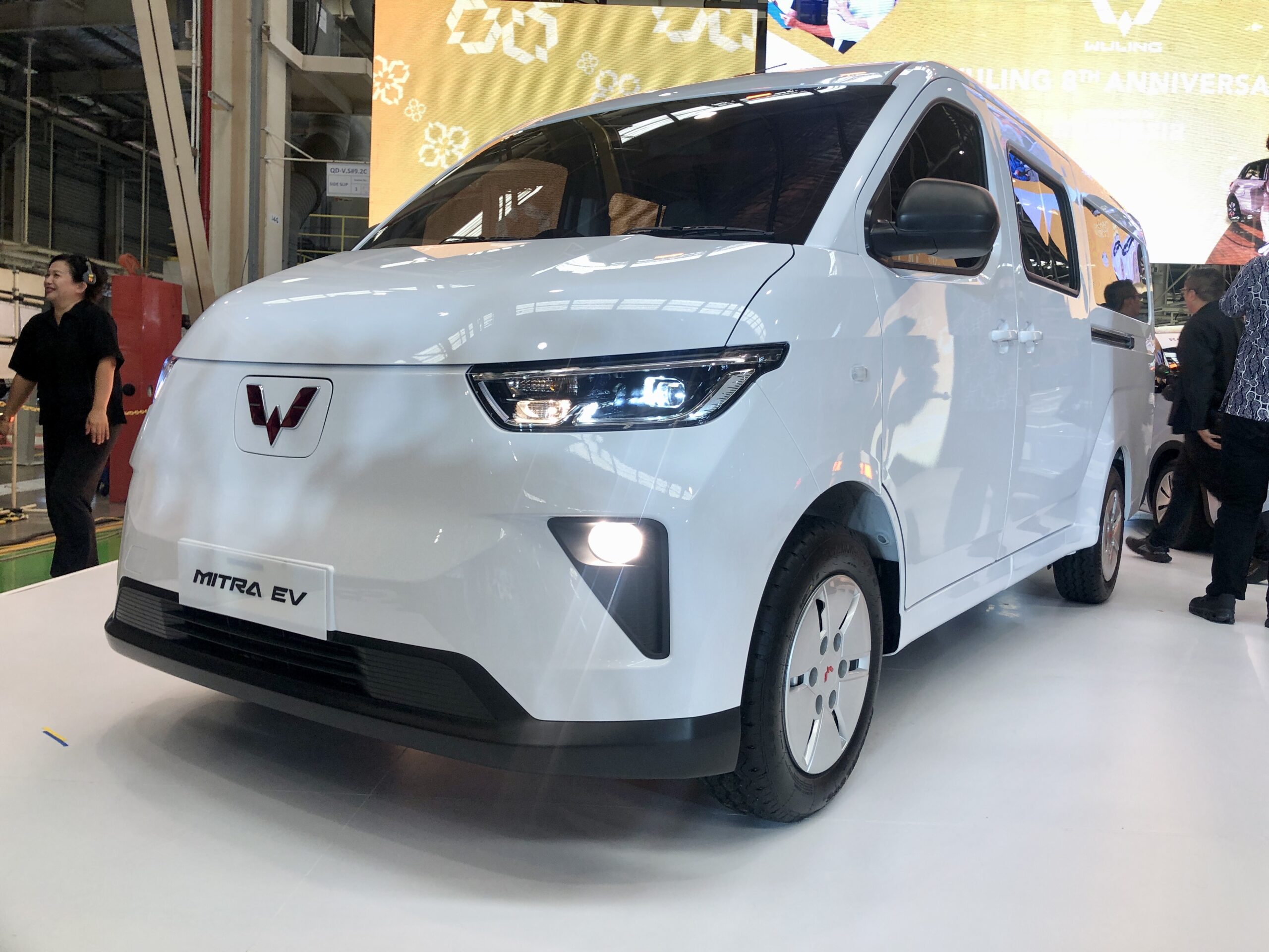Wuling Mitra EV hadir sebagai mobil komersial listrik pertama Wuling di Indonesia - apakabar.co.id