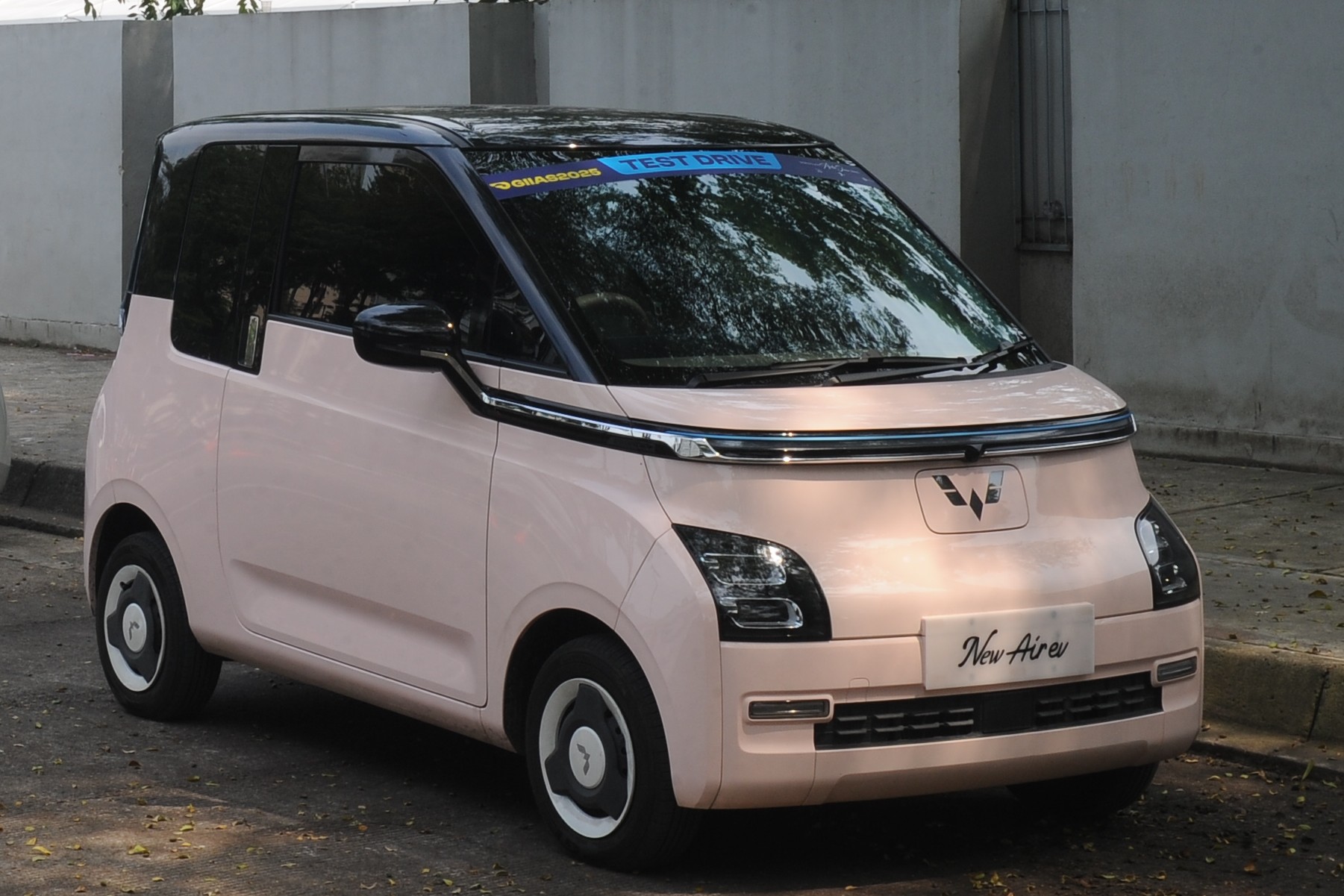 Adapun untuk predikat Inspiring Green Mobility ini diberikan kepada Wuling New Air EV - apakabar.co.id