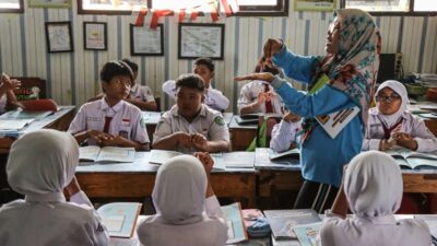 Kritik JPPI: Kesejahteraan Guru adalah Hak, Bukan Hadiah