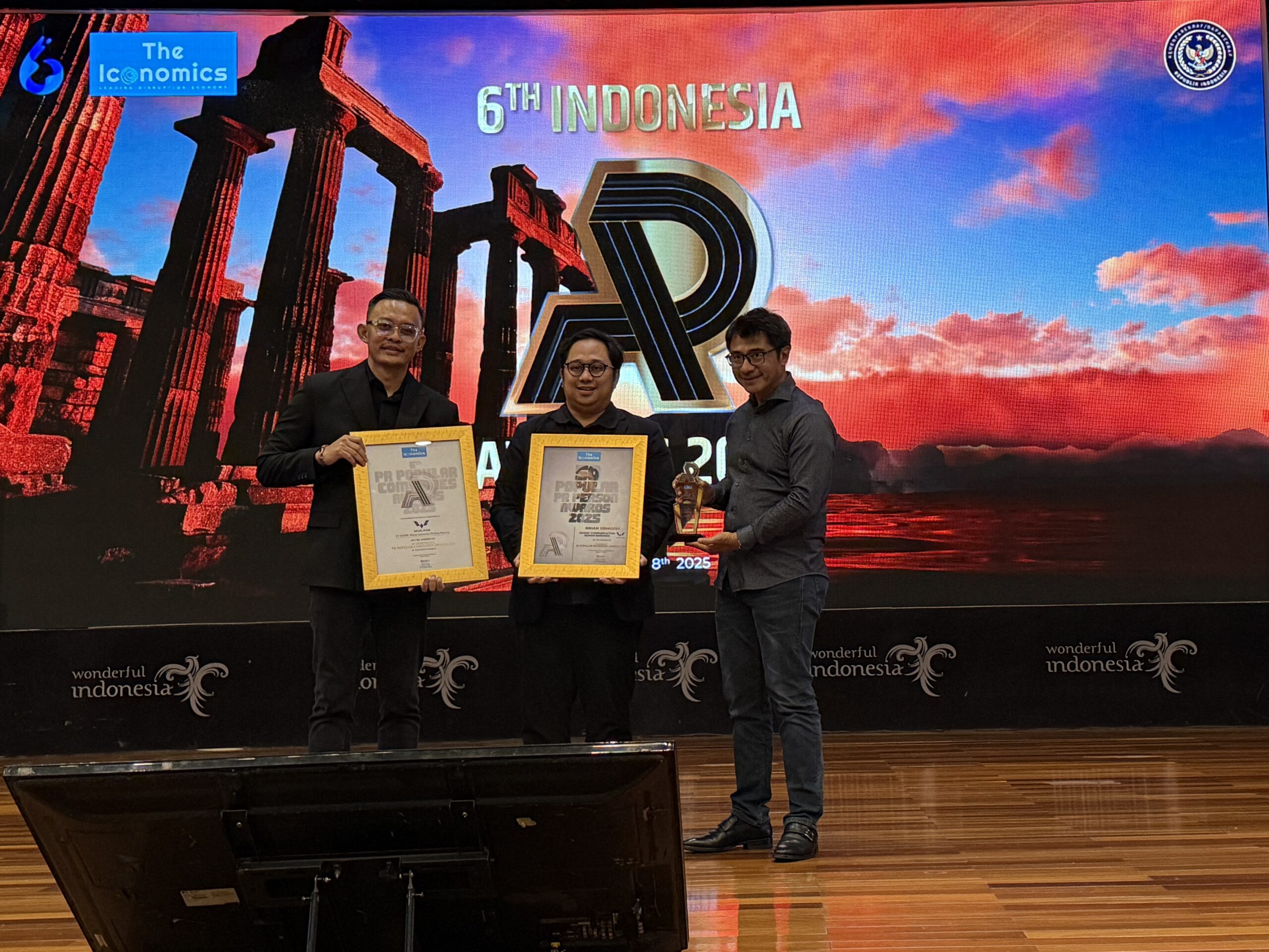 Wuling Raih Predikat PR Popular Companies Awards 2025 dan Popular PR Person Awards 2025 - apakabar.co.id