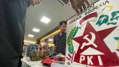 Simbol PKI Muncul Jadi Alat Peraga, Unmul Buka Suara