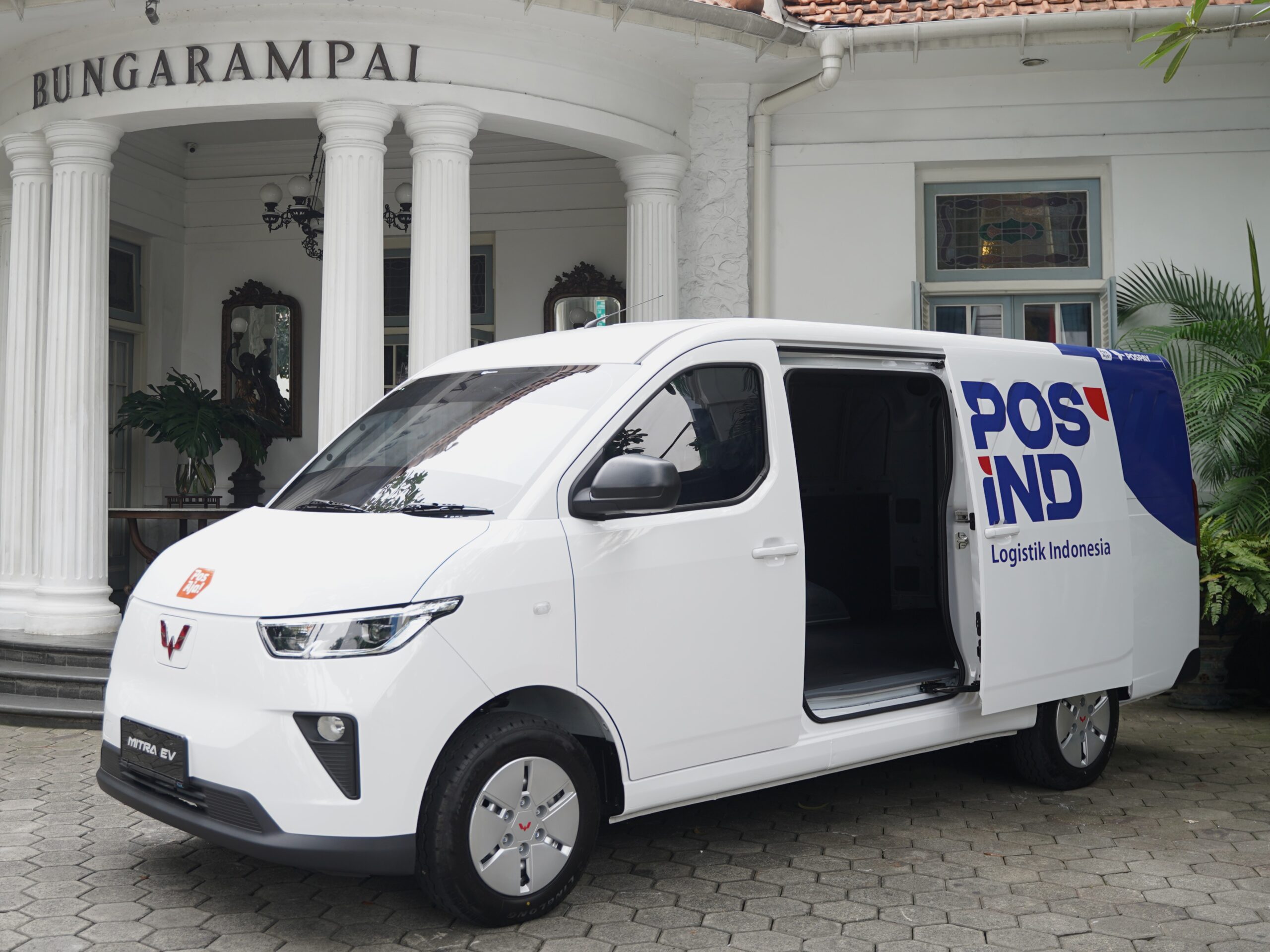 Wuling Mitra EV merupakan kendaraan listrik komersial pertama Wuling di Indonesia yang mengusung semangat Satu Rekan, Banyak Solusi - apakabar.co.id